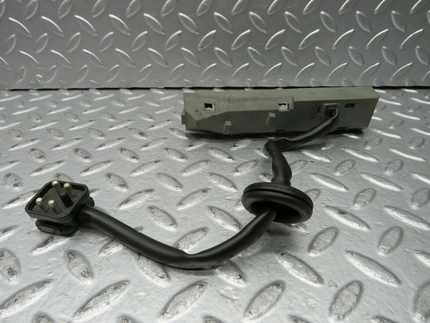 22102 Mercedes-Benz S123 280TE Tail Light Bulb Holder Right Side UL03610106