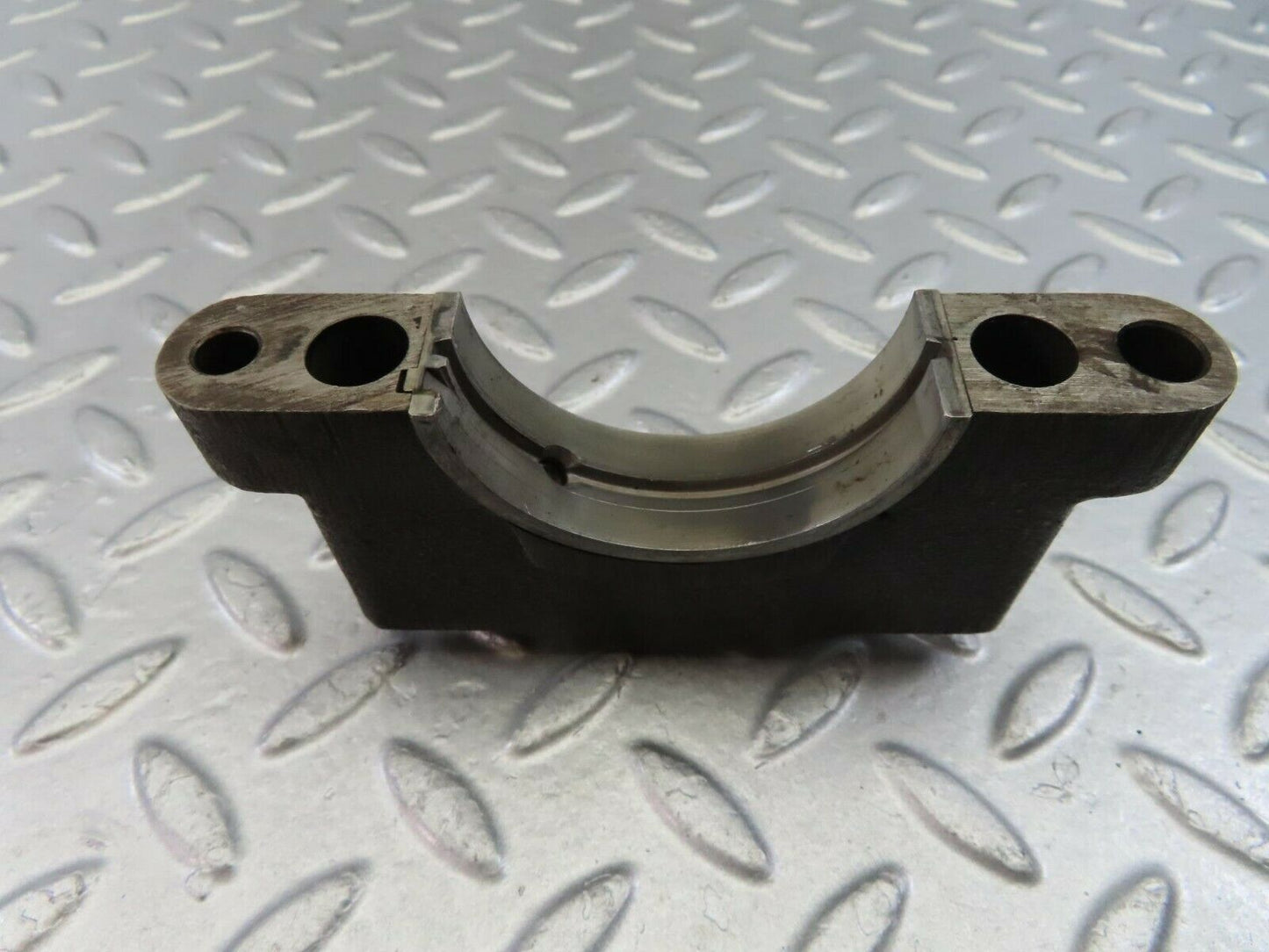 9877 Mercedes-Benz C123 280CE Coupe Crankshaft Bearing Holder Block 1080110211