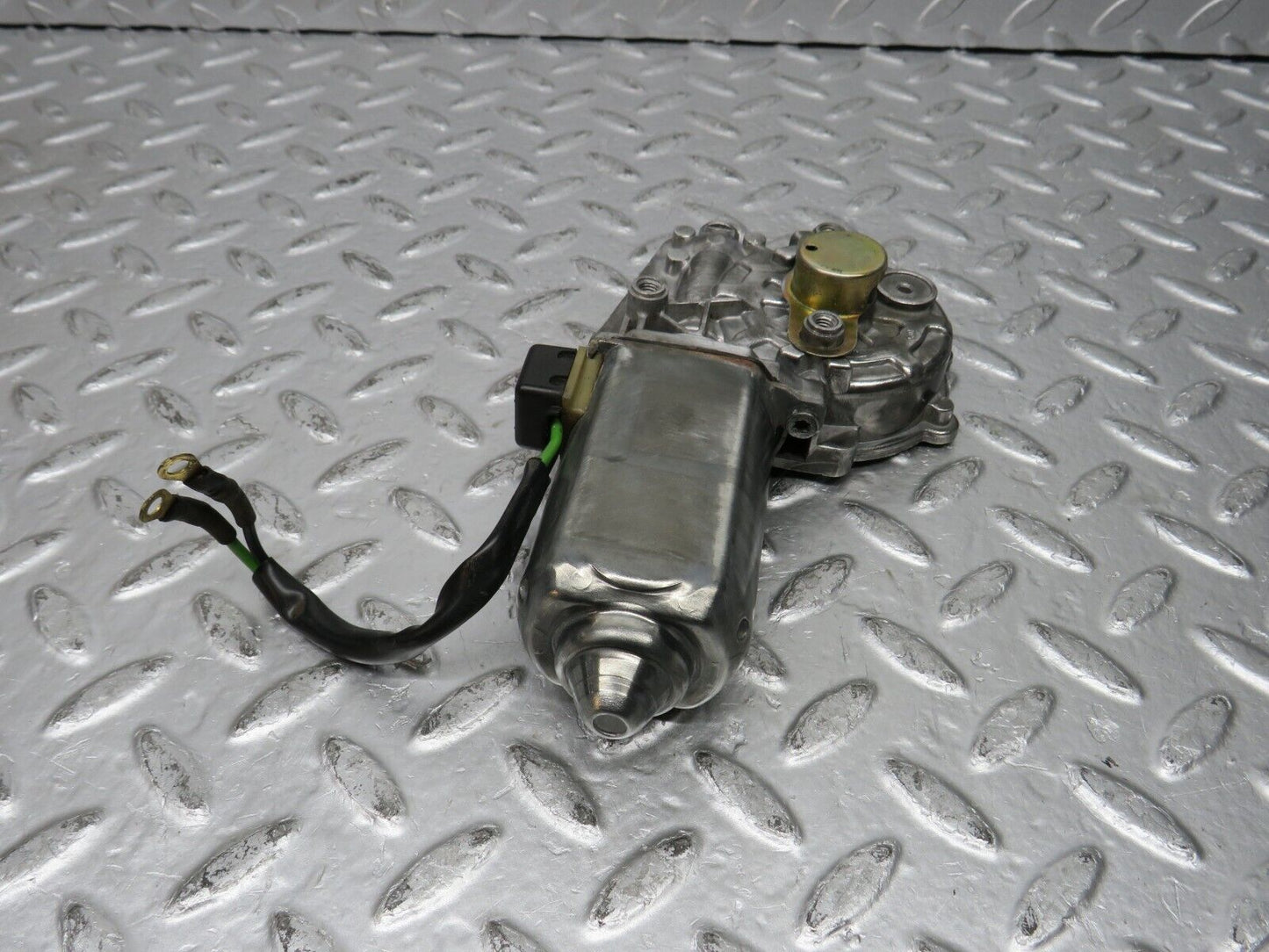 31197 Mercedes-Benz S124 220TE Window Regulator Motor Left Bosch 0130821284