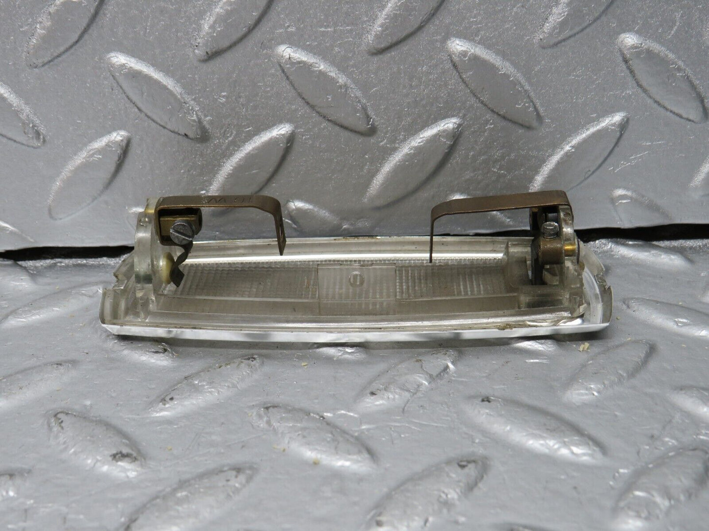 40473 Mercedes-Benz W110 230 Interior Dome Light