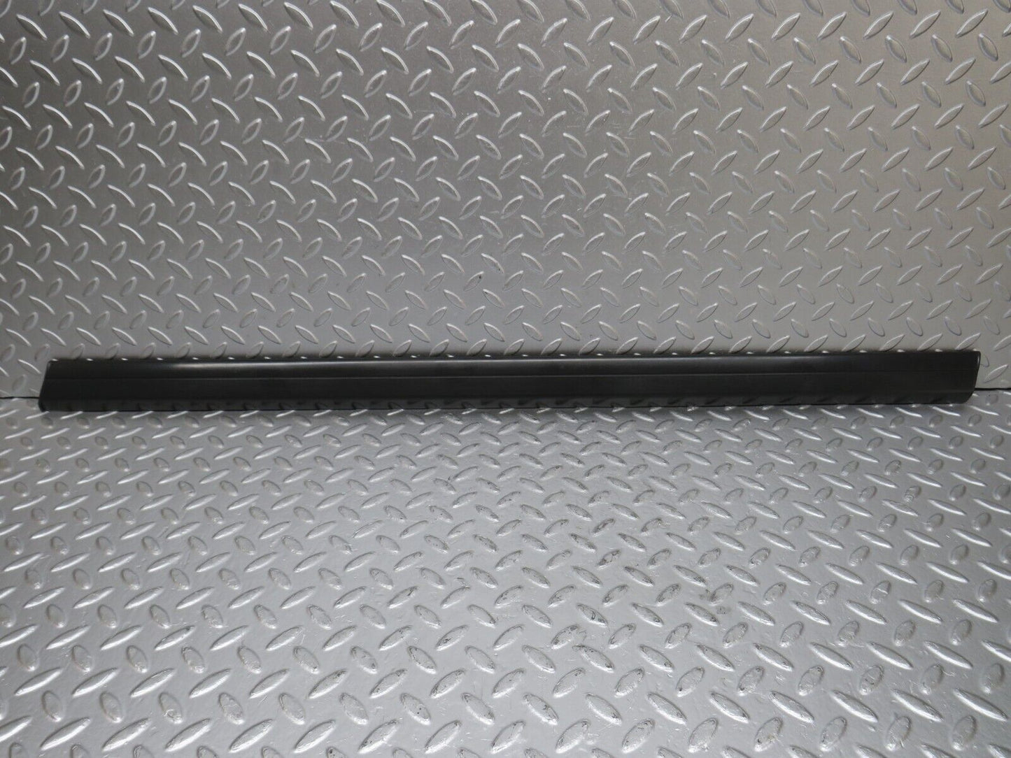 33844 Mercedes-Benz W201 190E 2.0L Front Right Door Lower Moulding Trim