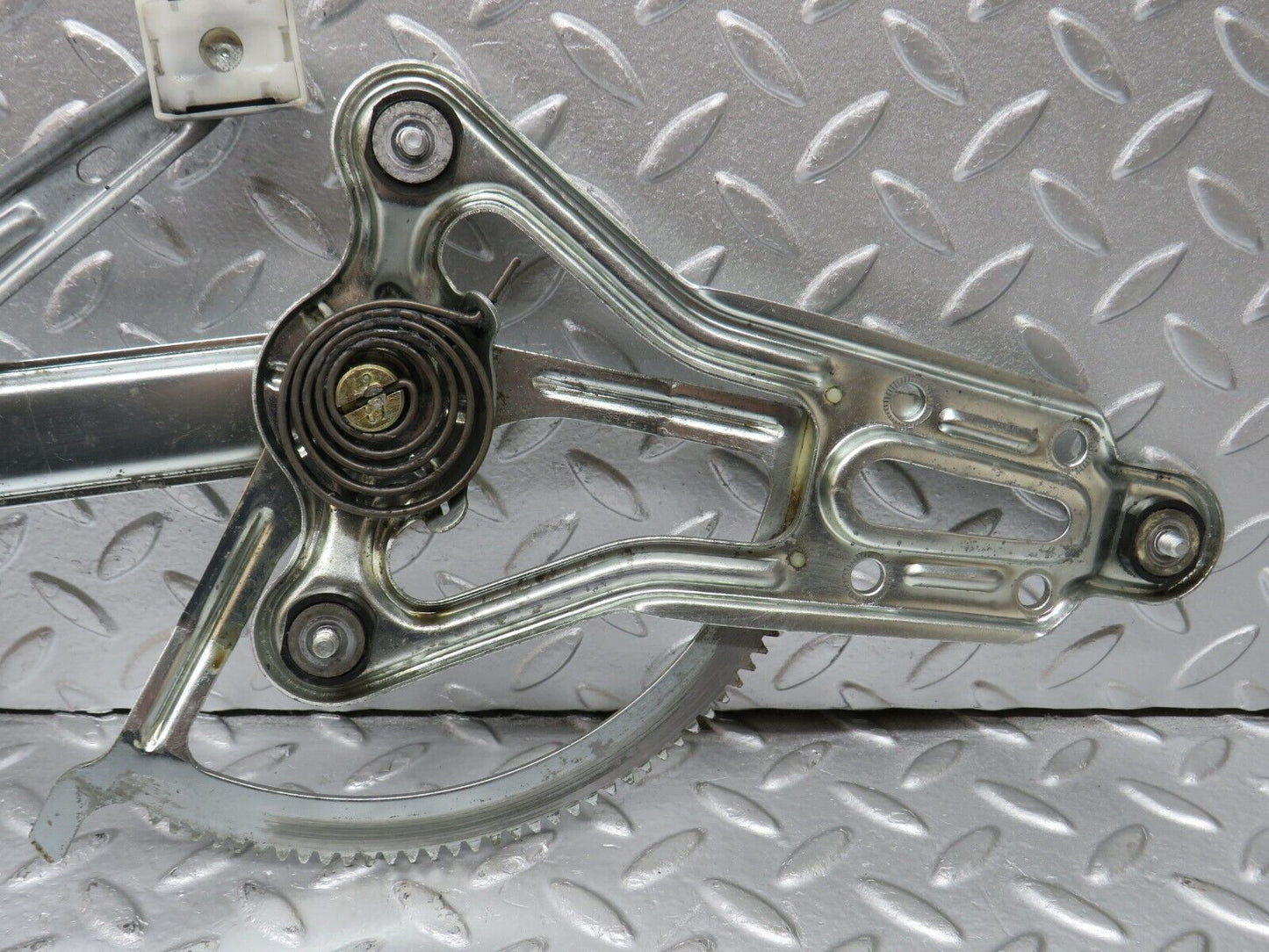 33954 Mercedes-Benz W124 260E Front Left Power Window Regulator