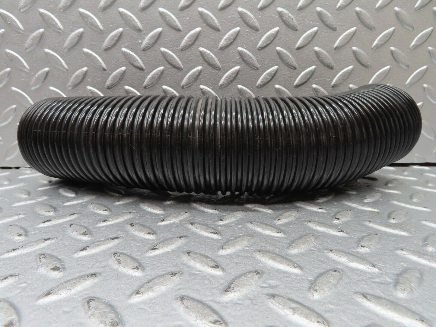 20428 Mercedes-Benz W114 280CE Coupe Dash Air Vent Pipe Right Side