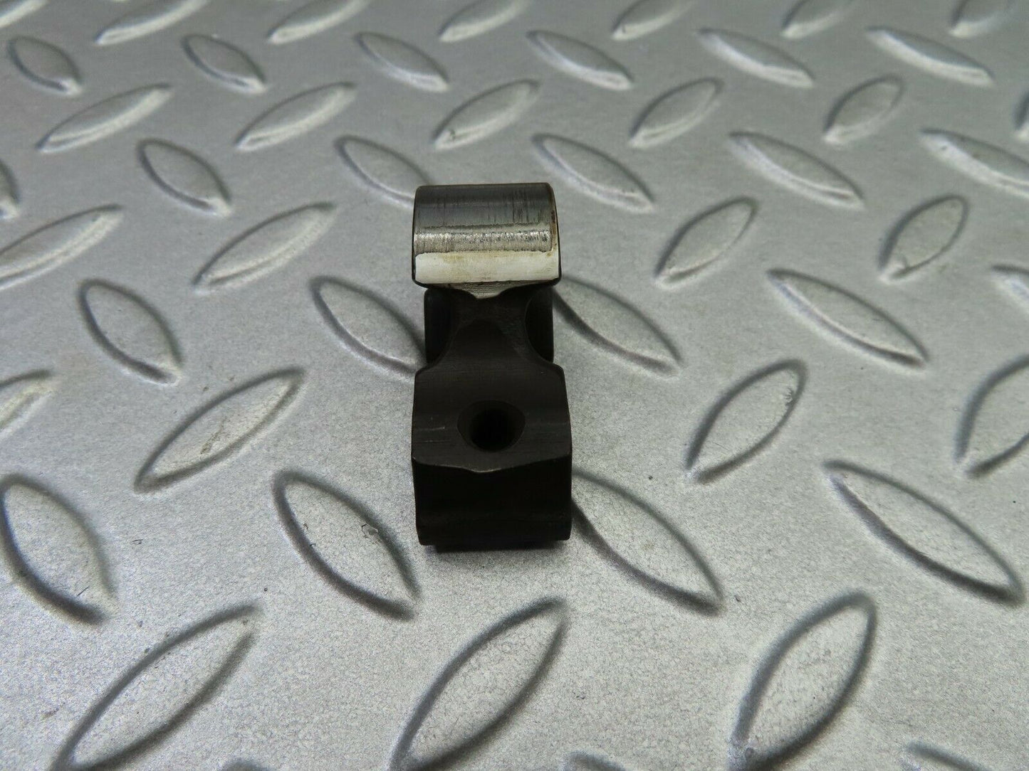 6285 Mercedes-Benz W126 380SE Rocker Arm
