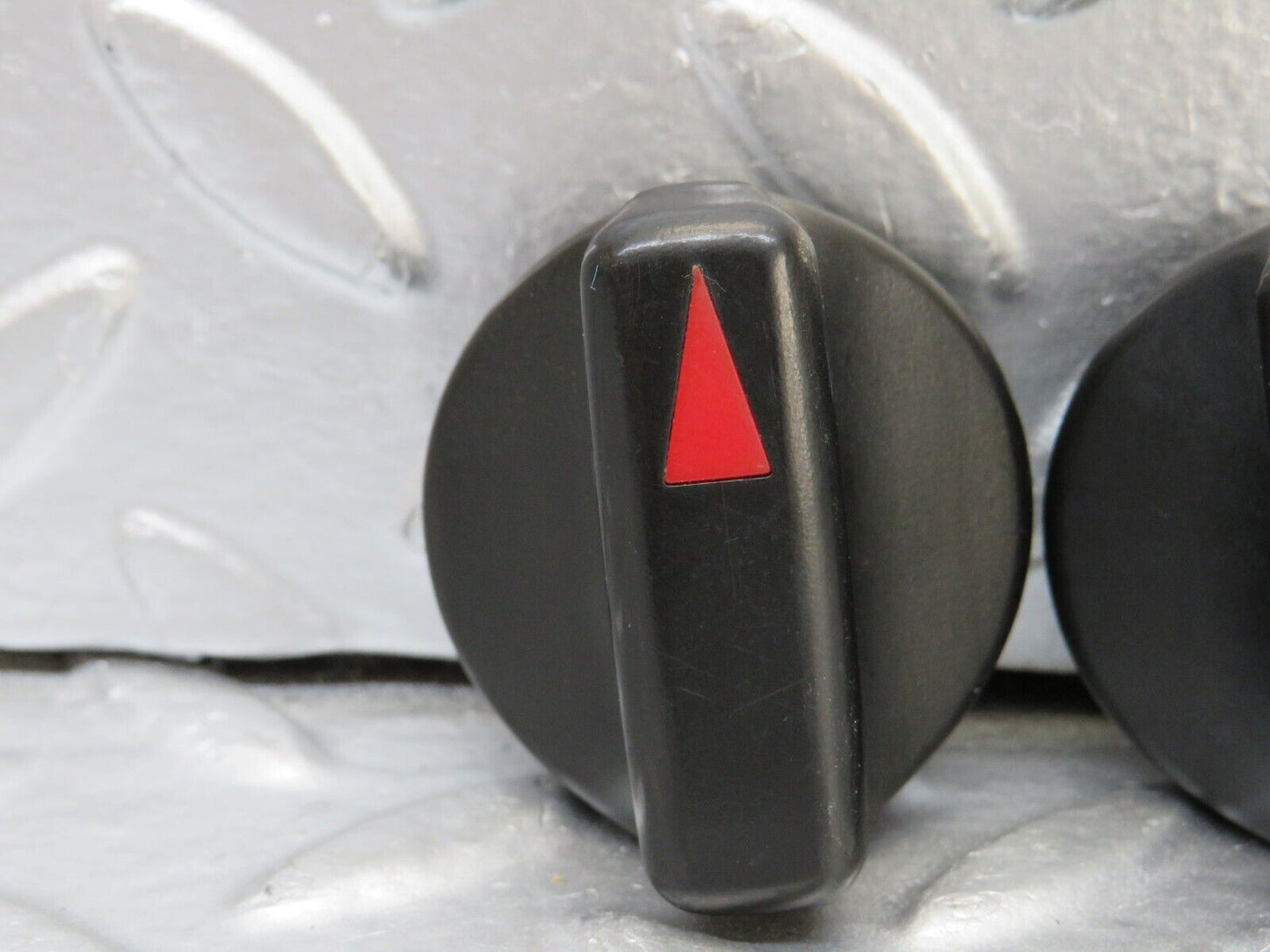 25522 Mercedes-Benz W123 200 Heater Control Knob Set