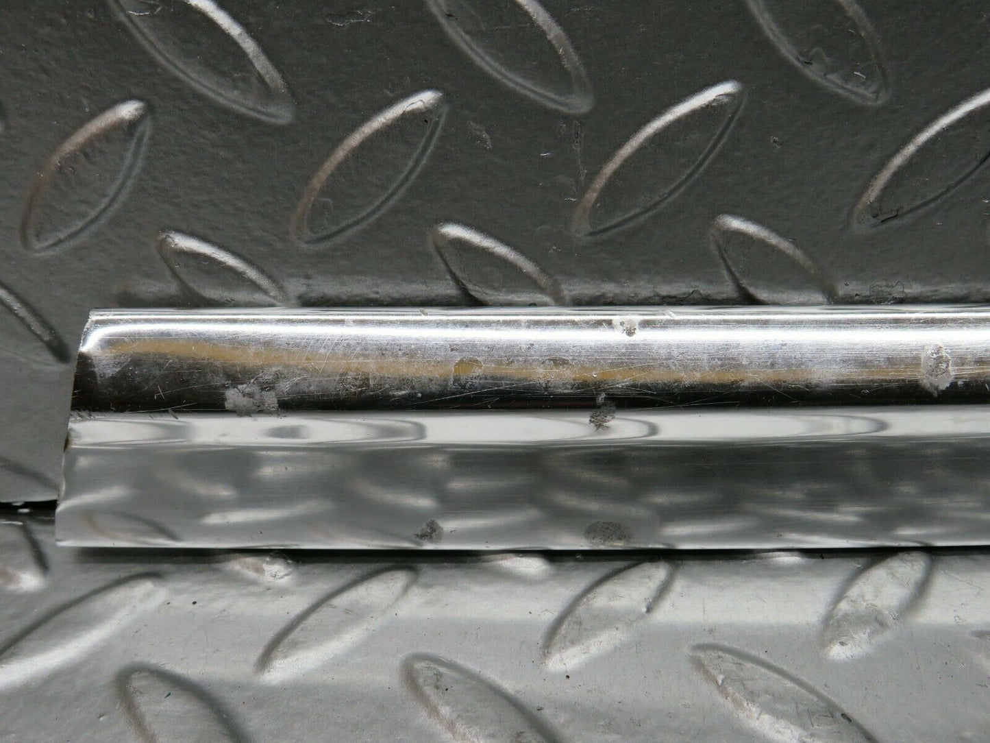 22739 Mercedes-Benz C107 450SLC Coupe Rear Right Window Chrome Trim