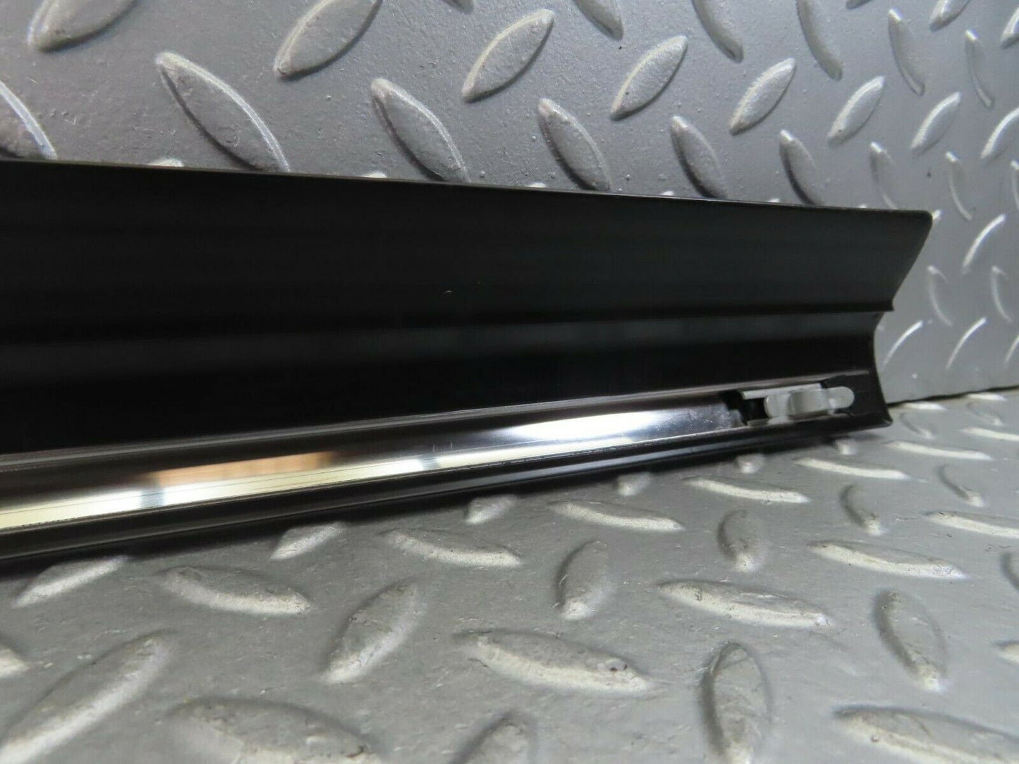 10280 Mercedes-Benz W123 Rear Left Door Lower Trim