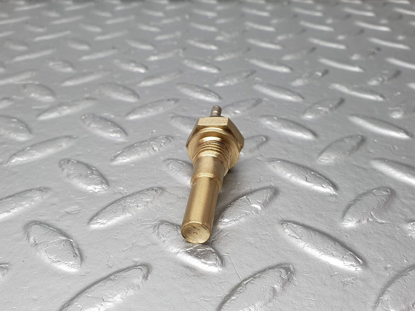 41336 Mercedes-Benz C107 R107 Coupe Coolant Temperature Sensor VDO