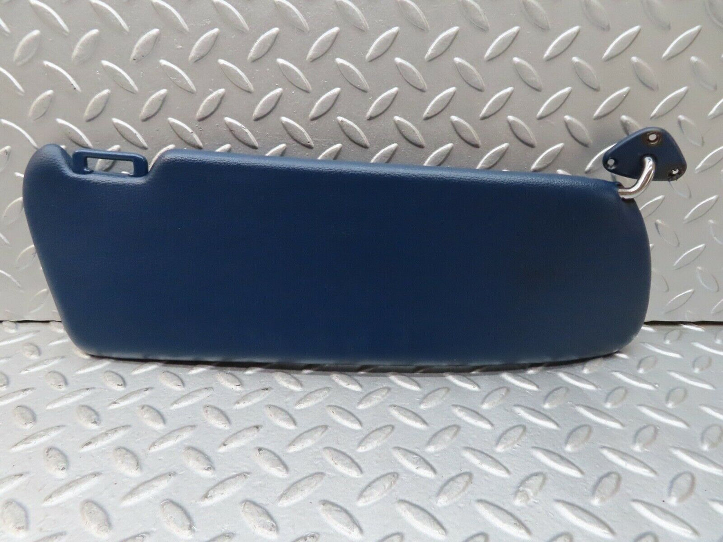 17530 Mercedes-Benz W116 450SEL Sun Visor Right Side Blue