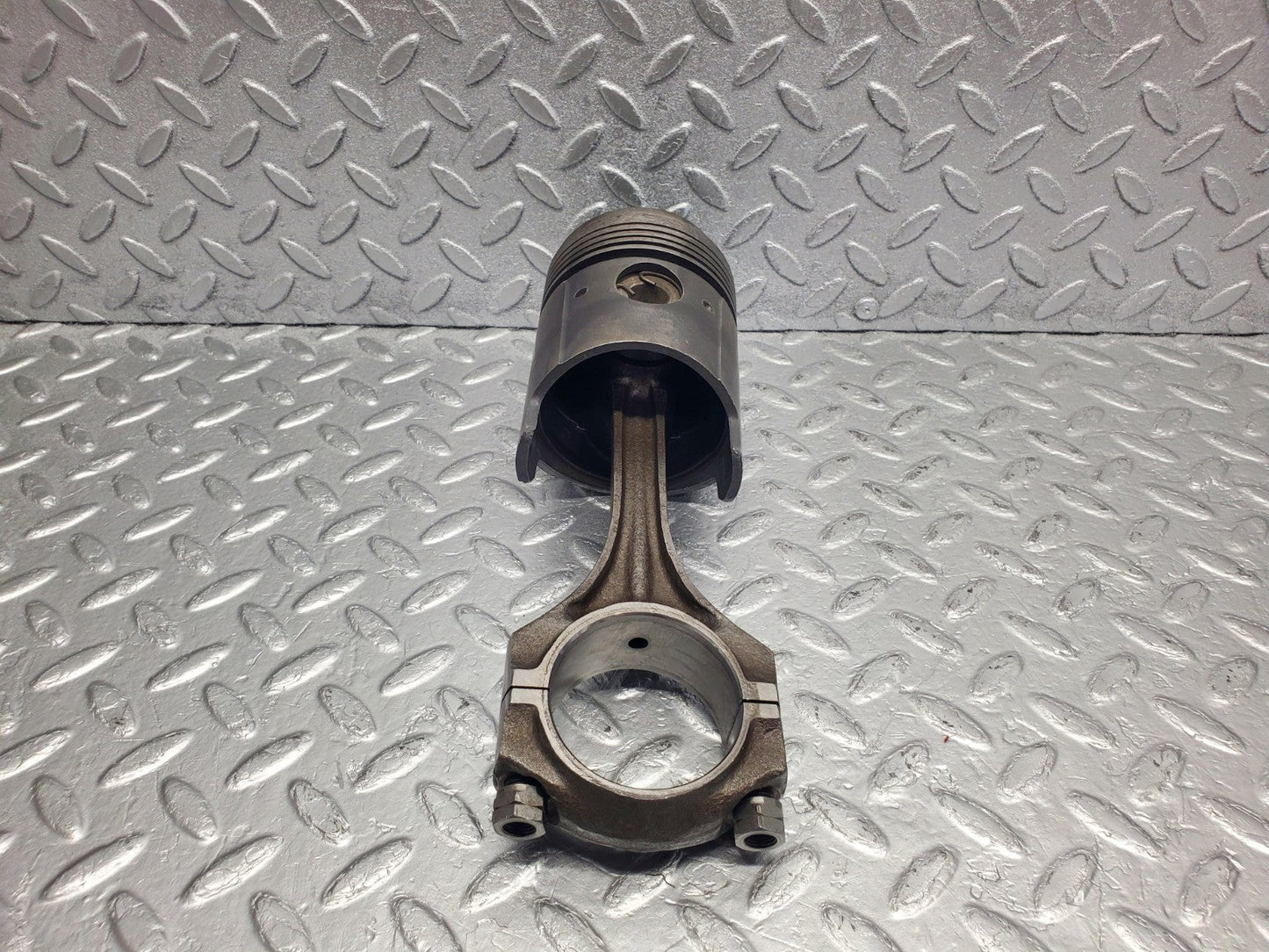W112 piston with connecting rod used OEM
