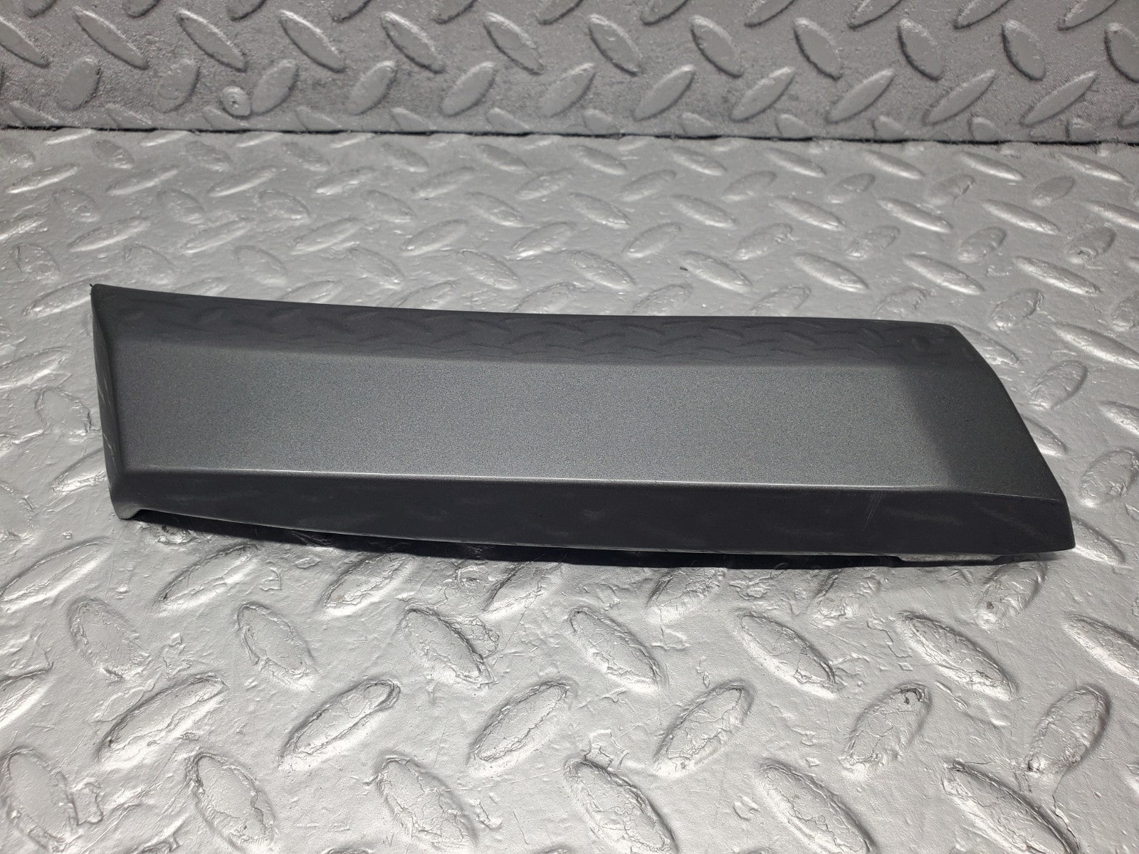 W201 Baby Benz front left fender wing moulding used OEM