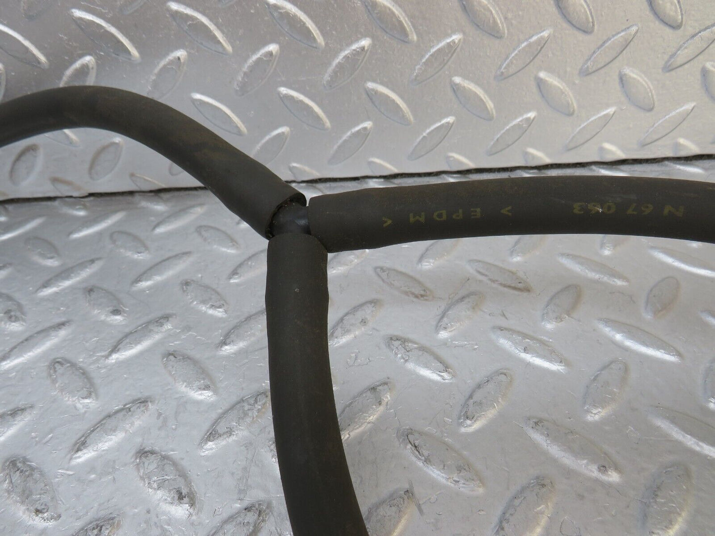 35053 Mercedes-Benz W210 320E Headlight Washer Hose Pipe