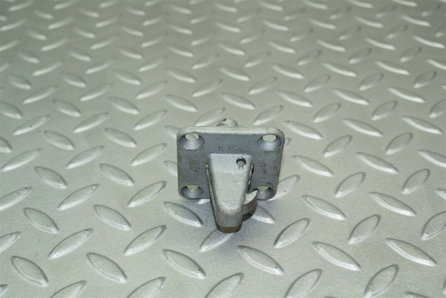 3211 Mercedes-Benz W115 220D Bonnet Lock Latch
