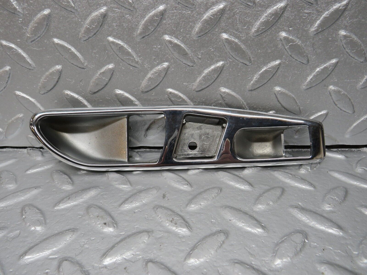 40010 Mercedes-Benz R107 350SL Interior Door Handle Chrome Surround Left