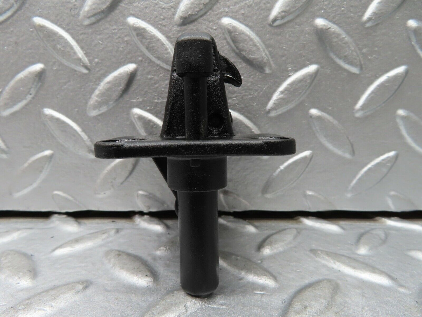 20371 Mercedes-Benz W114 280CE Coupe Bonnet Lock Catch