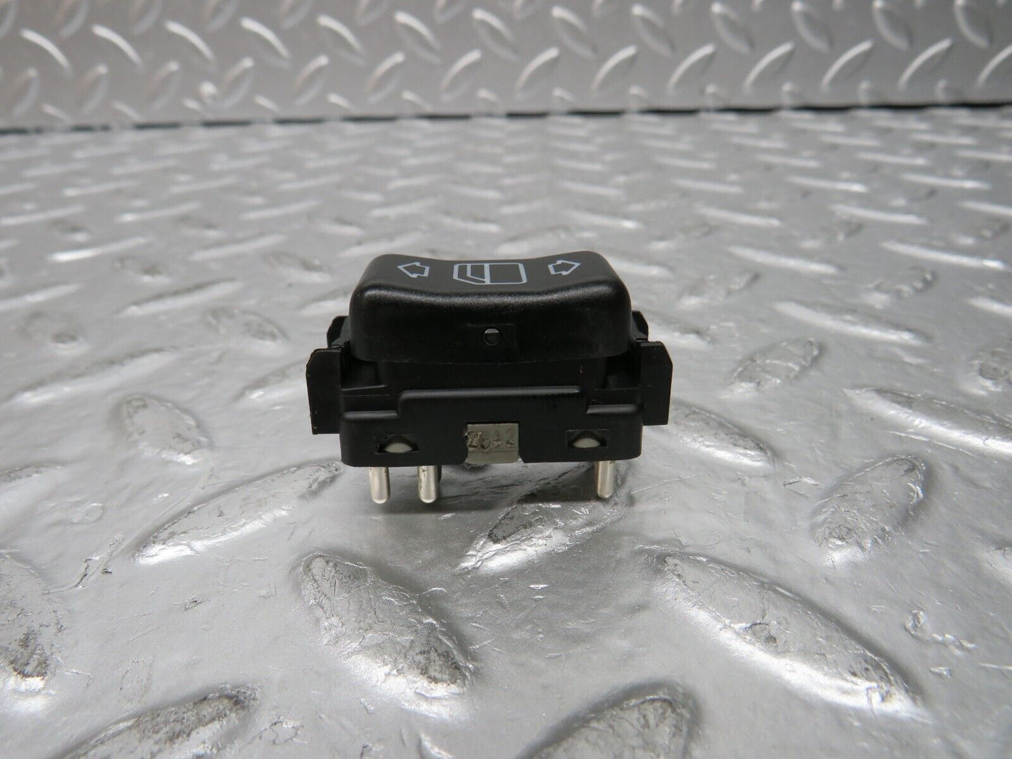 30522 Mercedes-Benz W124 230E Electric Window Switch Left Side 1248209310