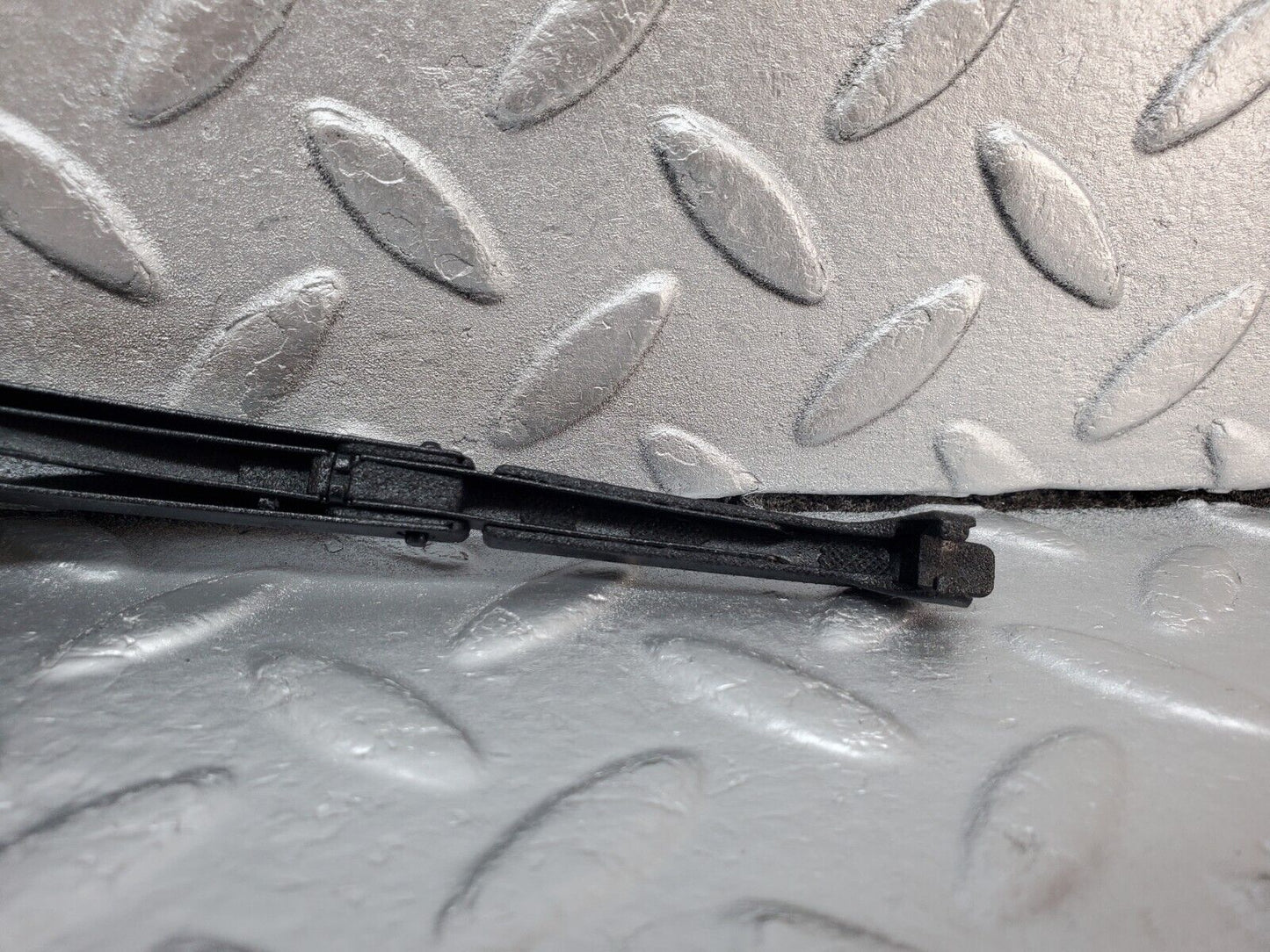 45217 Mercedes-Benz R129 300SL Coupe Headlight Wiper Arm Left Side