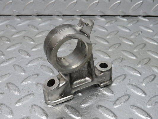 32993 Mercedes-Benz C107 R107 350 V8 Camshaft Tower Bearing 1160511810