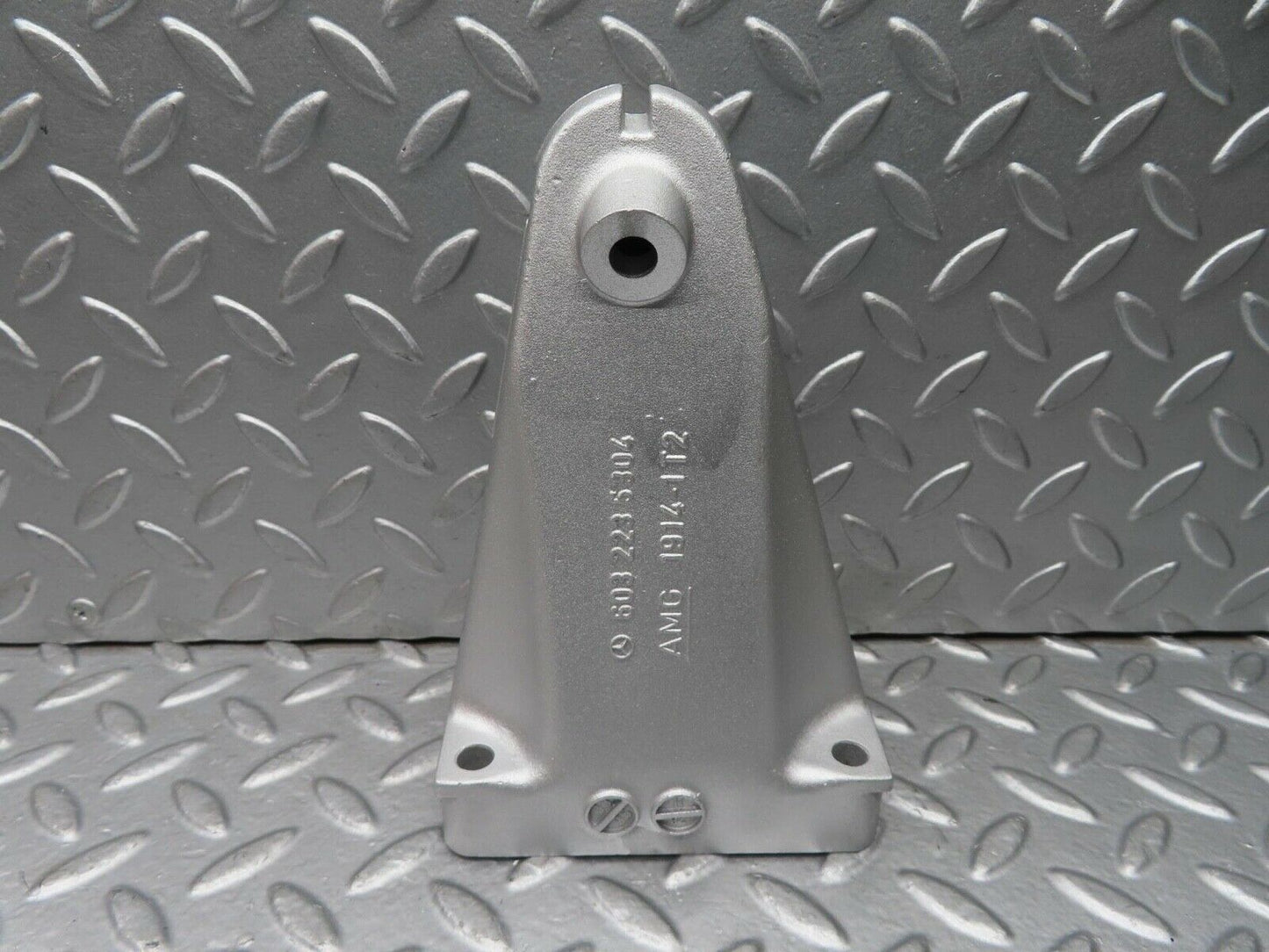 15092 Mercedes-Benz W140 S320 Engine Mount Bracket Right Side 6032235304