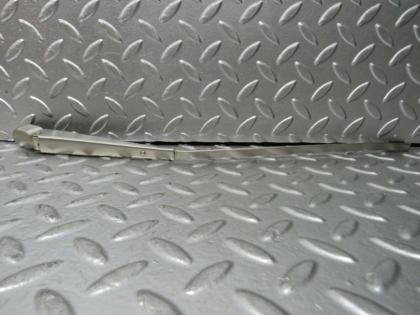 23792 Mercedes-Benz C107 450SLC Coupe Wiper Arm Right Side