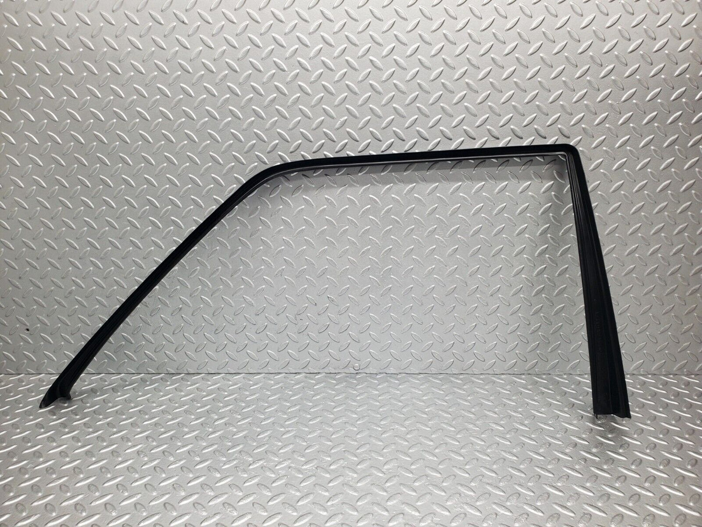 46252 Mercedes-Benz W124 280E Rear Right Door Window Frame Trim 1247350271