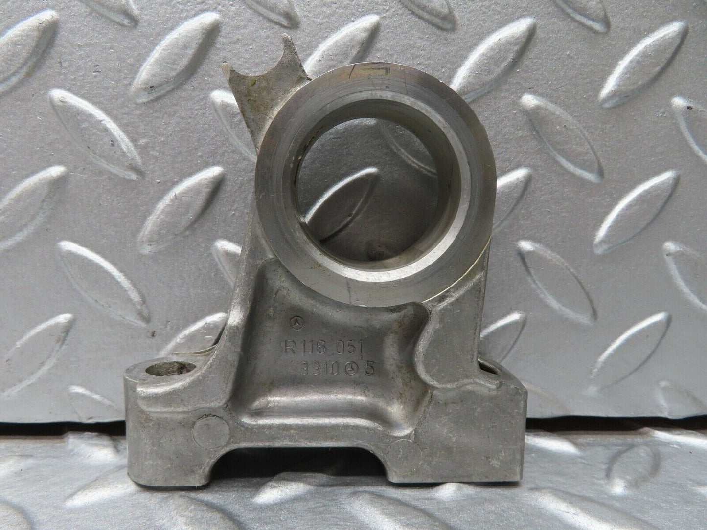 17721 Mercedes-Benz W116 450SEL Camshaft Tower Bearing 1160513310