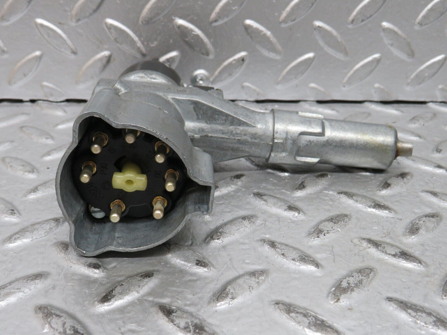 28898 Mercedes-Benz W123 280E Steering Lock Ignition Switch With Key