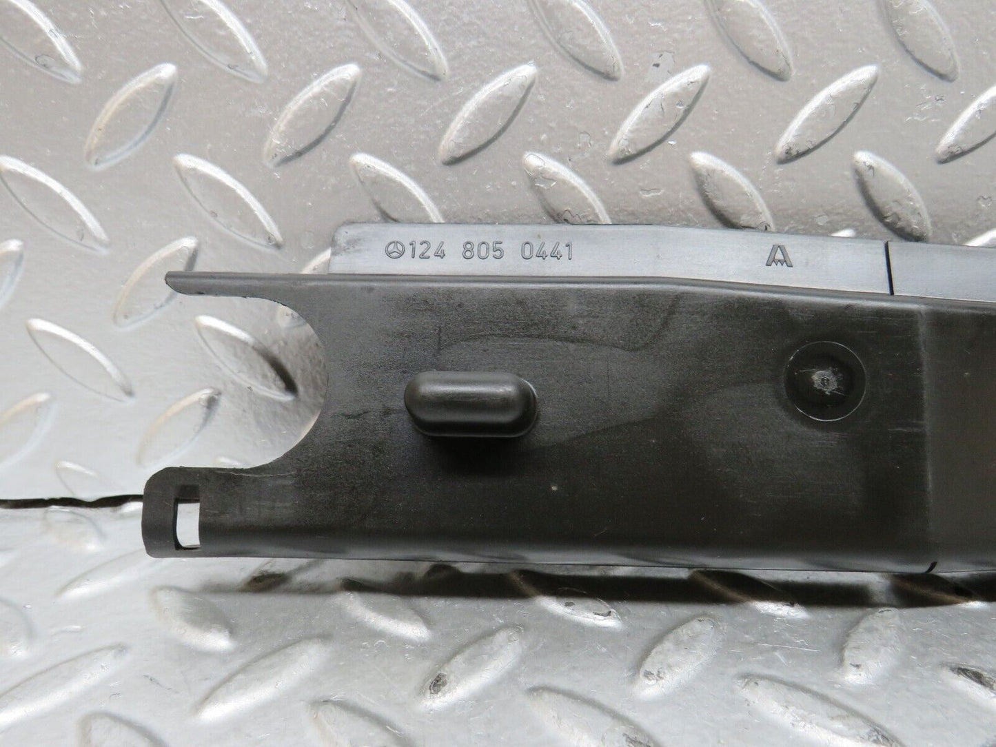 29108 Mercedes-Benz C124 320CE Coupe Trunk Lock Vacuum Actuator 1248050441