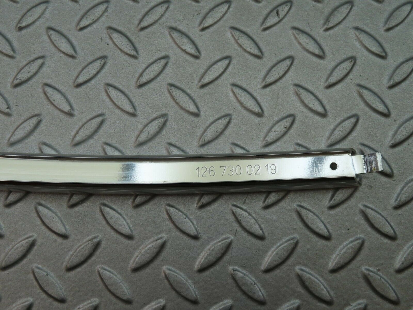 6135 Mercedes-Benz W126 380SE Rear Right Chrome Window Channel 1267300219