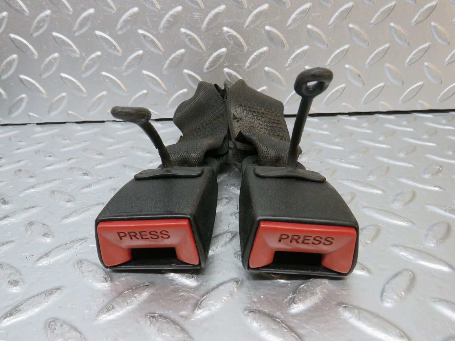 31539 Mercedes-Benz S124 220TE Third Row Seat Belt Set 1248602885 1248602785