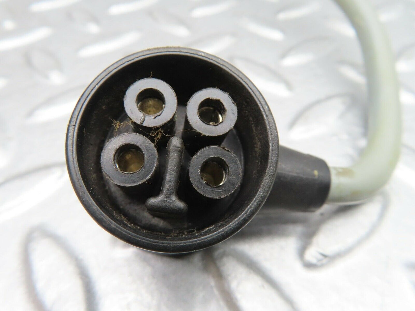 21091 Mercedes-Benz W123 230E Ignition Control Unit Cable 09961811