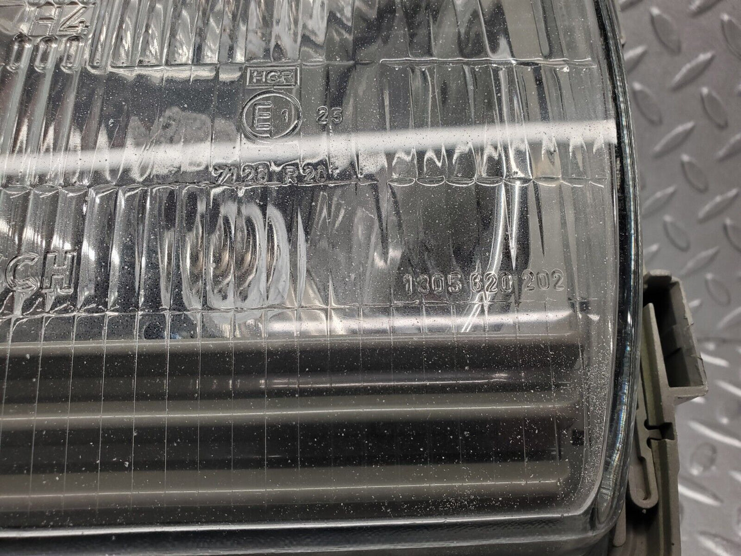 46453 Mercedes-Benz C123 280CE Coupe Headlight Bosch Left 1305620202 0028200761