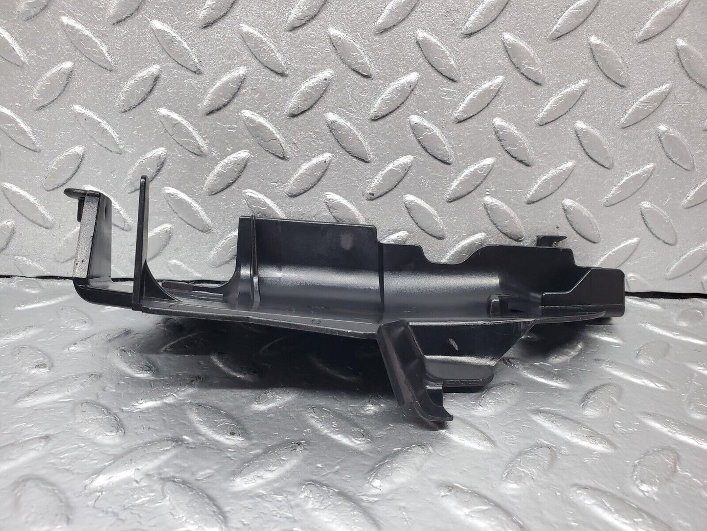 45611 Mercedes-Benz W126 420SE Front Right Door Lock Inner Cover 1267230408