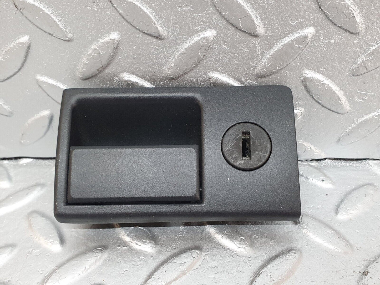 41613 Mercedes-Benz W124 200E Glove Box Door Lock With Key 1246800184