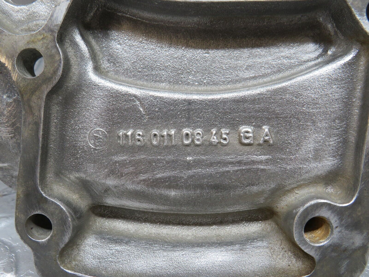 33040 Mercedes-Benz C107 R107 350 V8 Gearbox Flange 1160110845