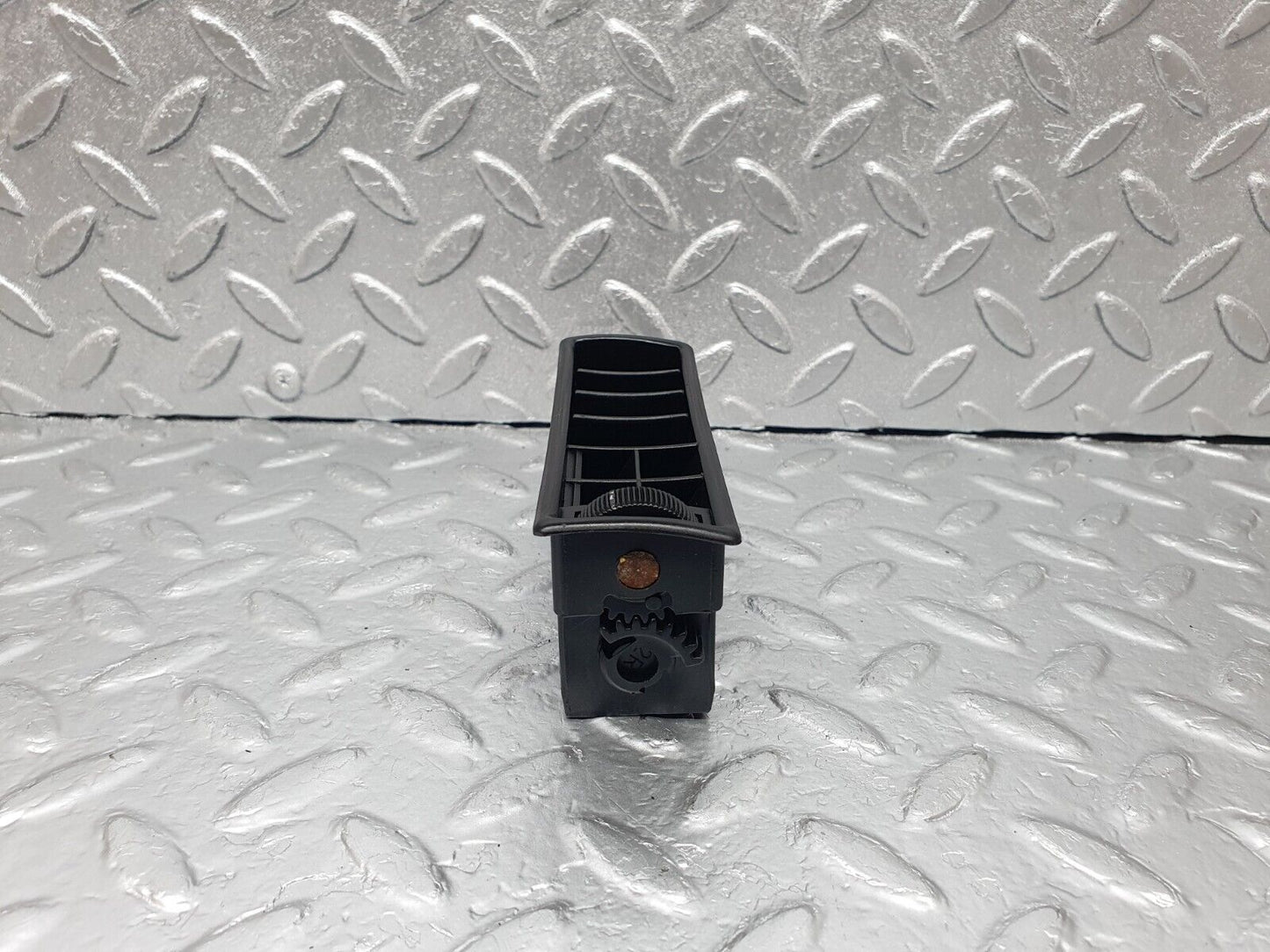 43586 Mercedes-Benz C126 380SEC Coupe Dashboard Air Vent Right Side 1268310842