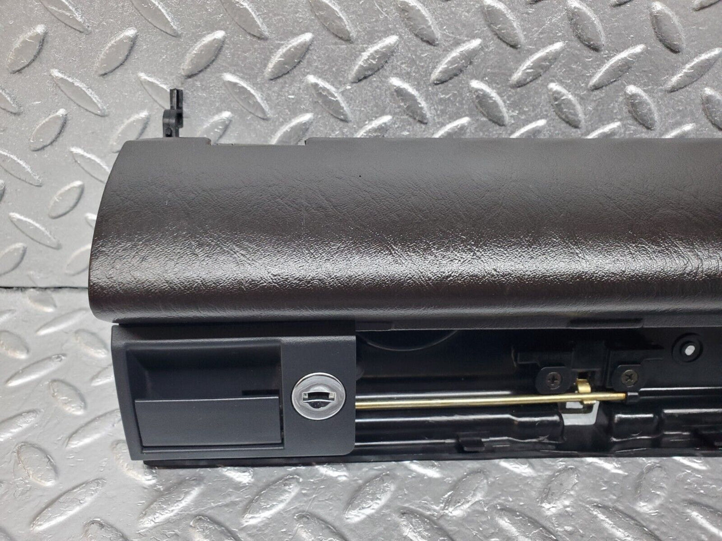 45984 Mercedes-Benz W126 420SE Glove Box Door No Key