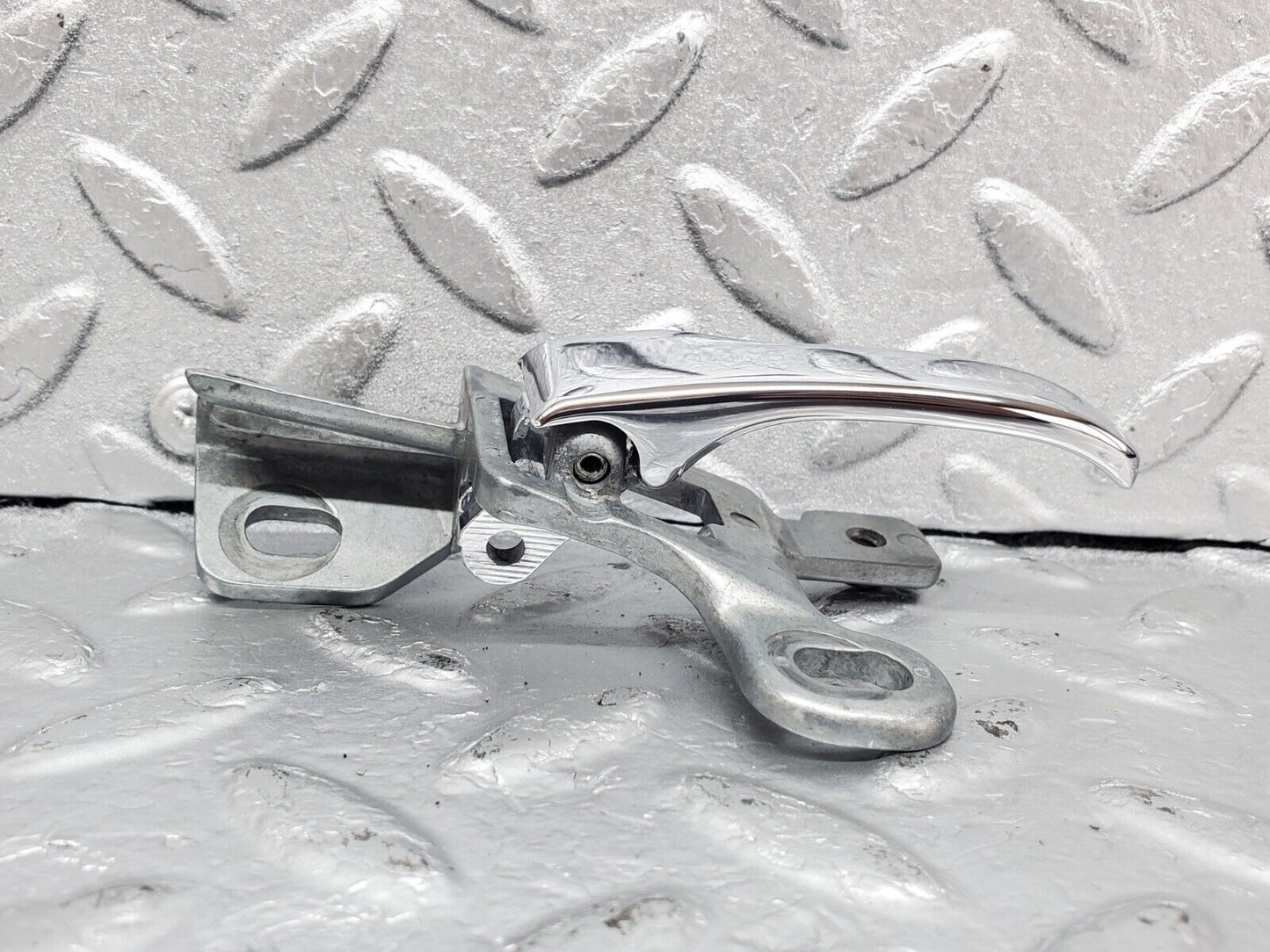 44384 Mercedes-Benz W123 280E Left Interior Door Handle 1237600161