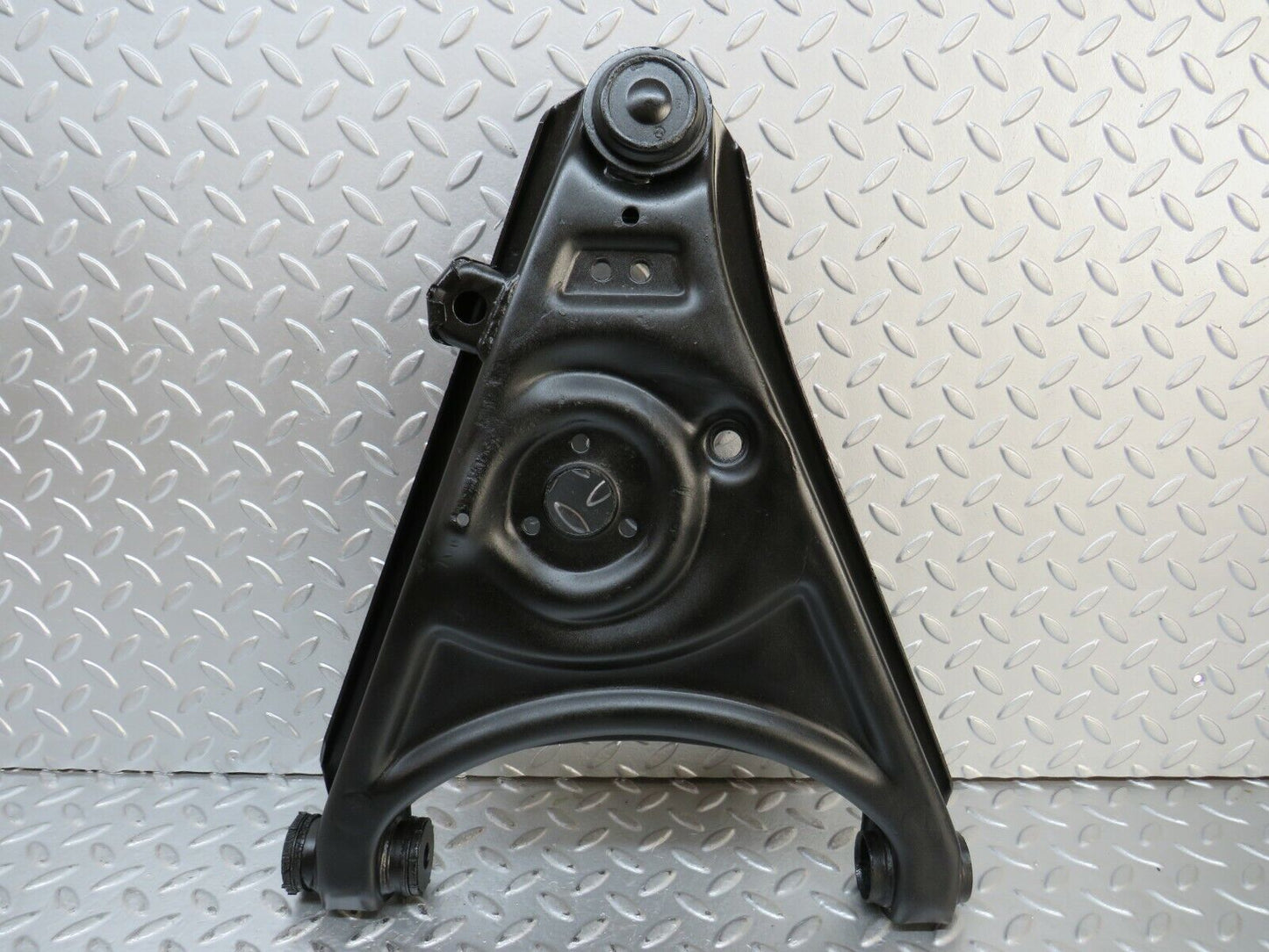 23842 Mercedes-Benz C107 450SLC Coupe Front Right Lower Control Arm
