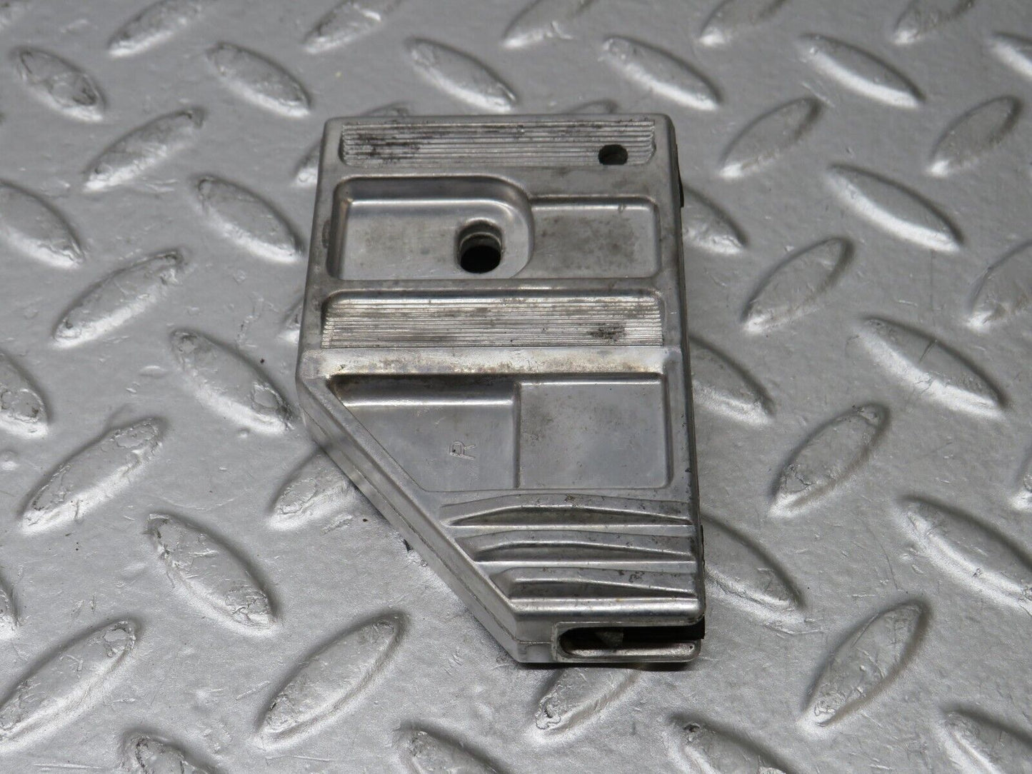 36886 Mercedes-Benz C126 420SEC Coupe Door Window Guide Bracket 1267250632