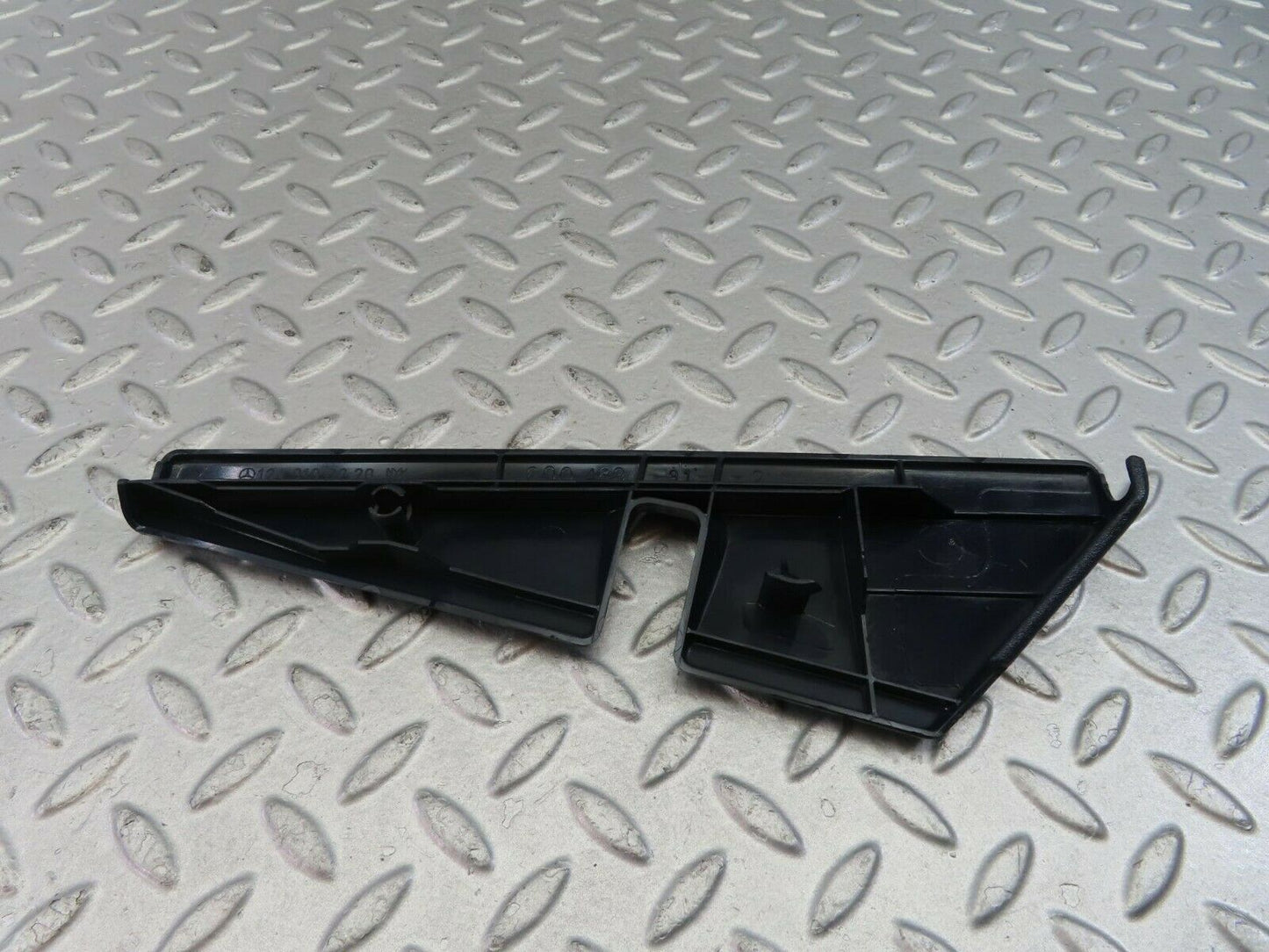10330 Mercedes-Benz W201 190E Front Right Seat Cover 1249190220