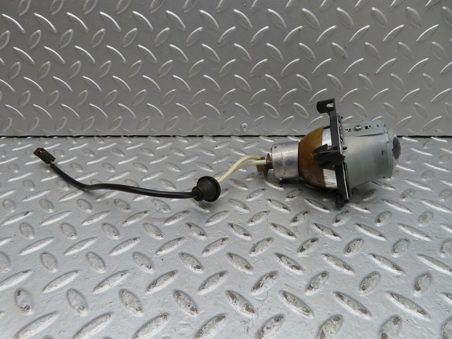 17227 Mercedes-Benz R129 300SL Coupe Front Left Fog Light 1305300028