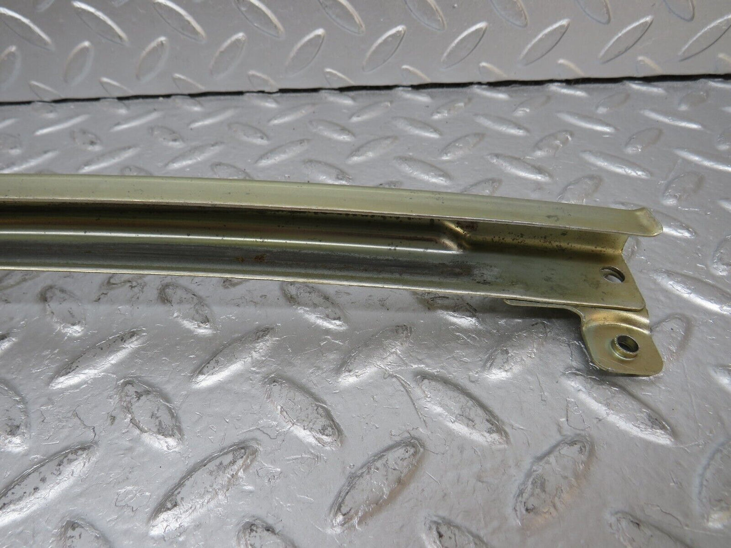 33255 Mercedes-Benz W202 C180 Front Right Door Window Channel