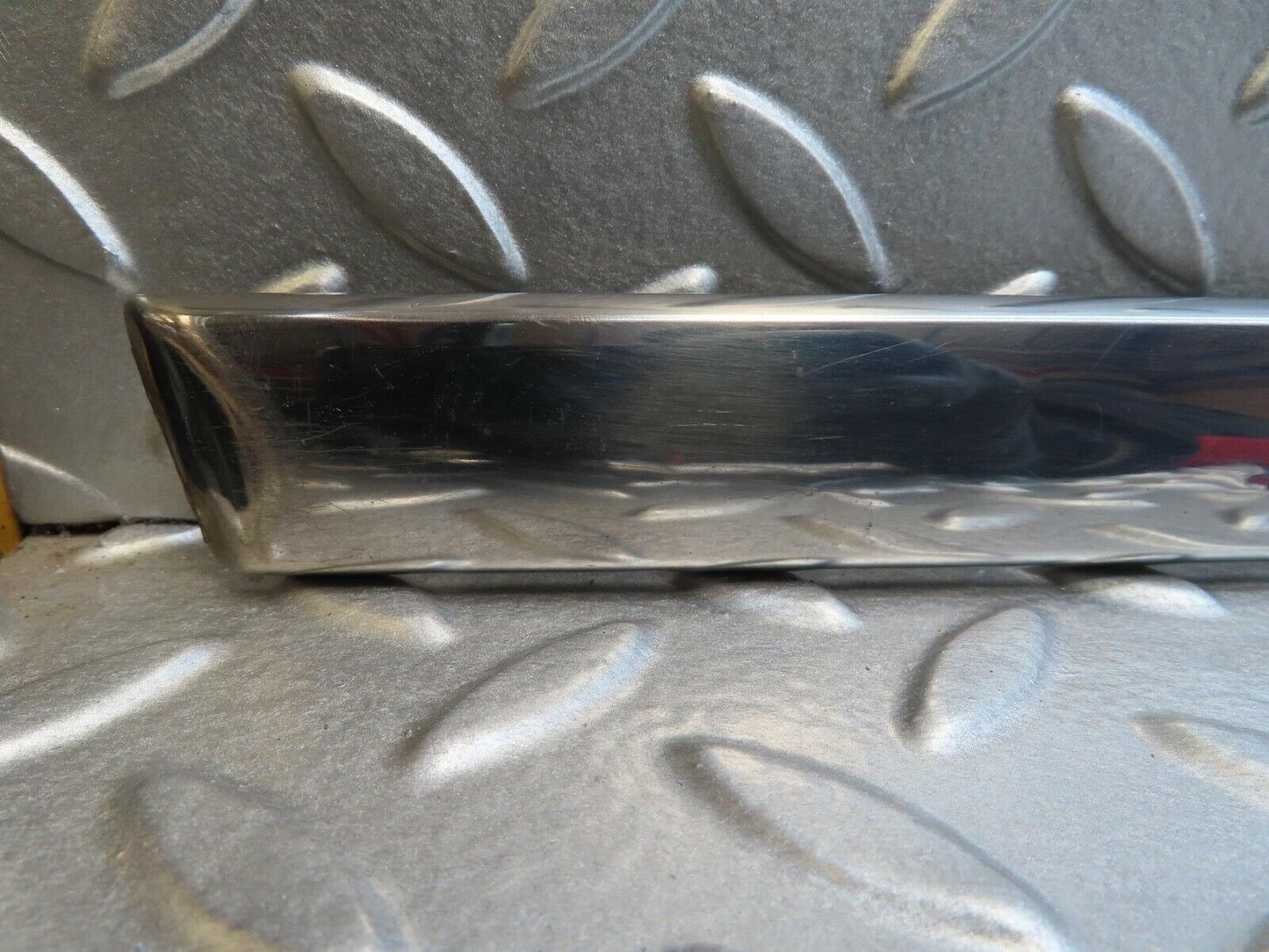 14106 Mercedes-Benz C107 280SLC Right Skirt Chrome Trim Strip