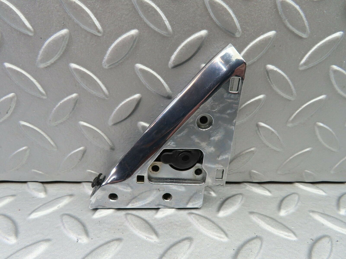 6851 Mercedes-Benz C107 350SLC Coupe Chrome Window Guide Right Side