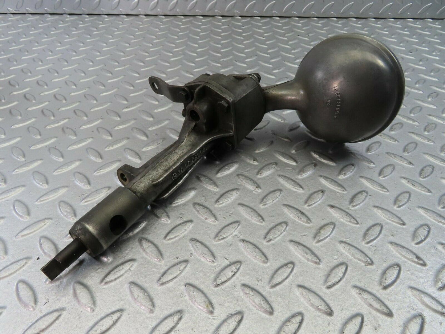 9190 Mercedes-Benz W111 Engine Oil Pump 1801800502