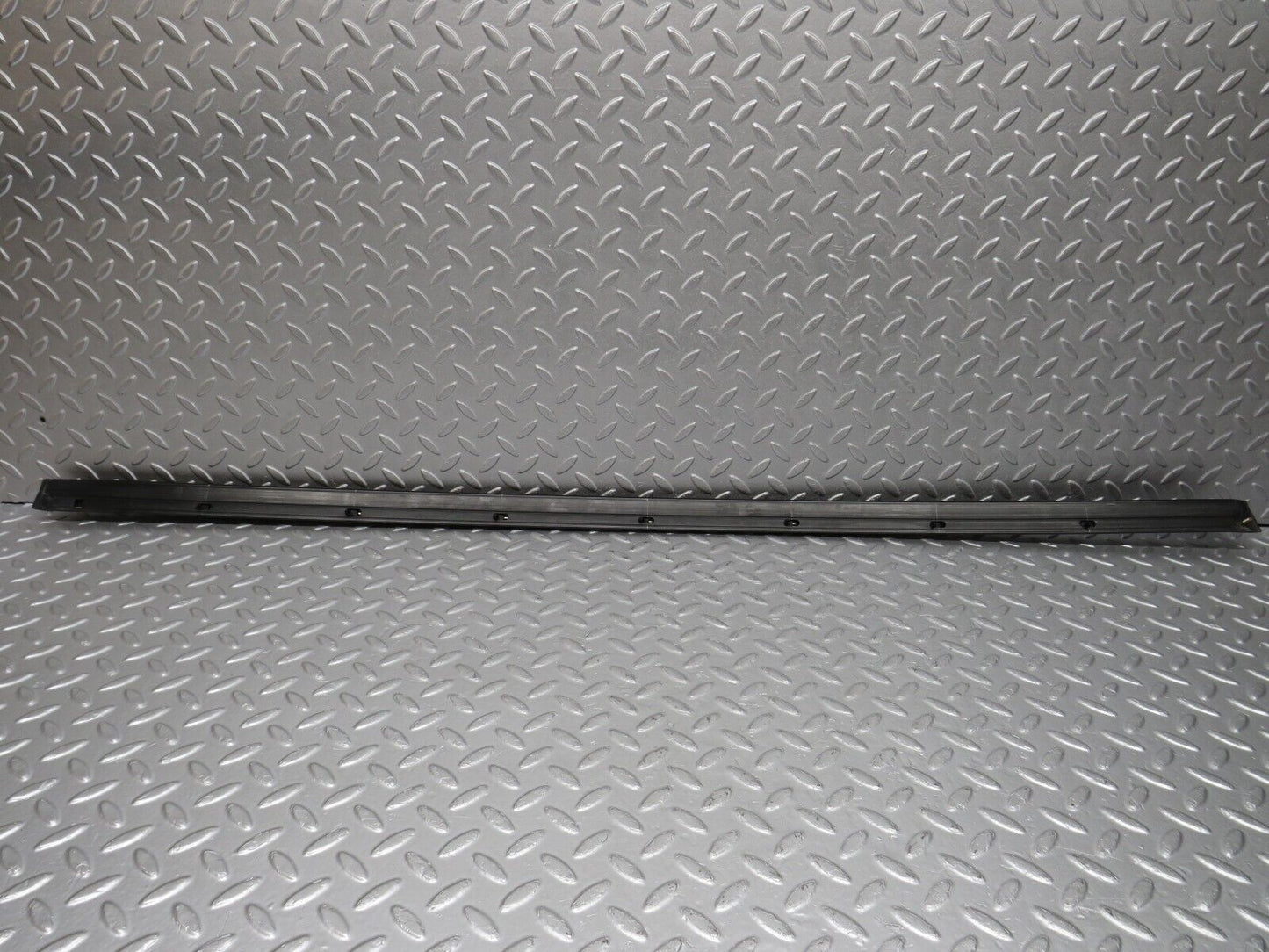 40209 Mercedes-Benz R107 Right Door Centre Moulding Trim