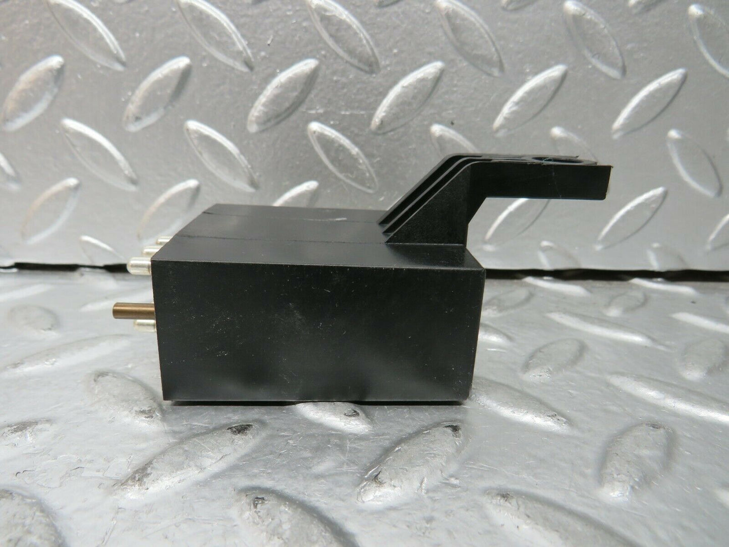 23542 Mercedes-Benz W114 280E Rear Heated Window Relay 1078200110