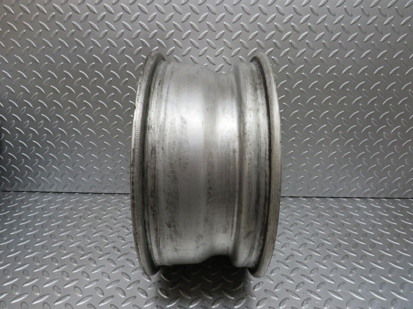 29611 Mercedes-Benz W124 230E Alloy Wheel 6.5Jx15H2 ET49 1244001802