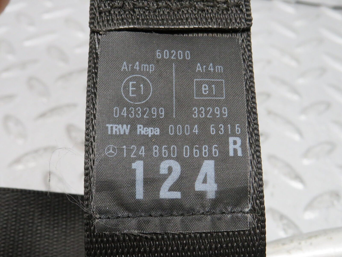 30558 Mercedes-Benz W124 230E Front Right Seat Belt With Buckle 1248600686